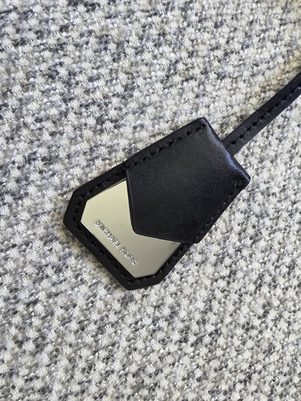 MICHAEL KORS Black Pebble Leather Tote - Picture 3 of 7